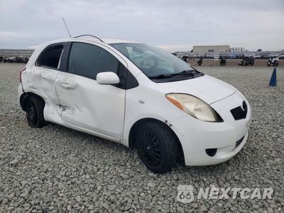 Czwarte zdjęcie samochodu z boku: 2007 TOYOTA YARIS BASE VIN:JTDJT923475130822 - miniatura