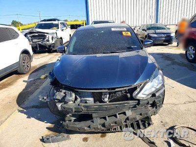 Piąte zdjęcie samochodu w środku: 2017 NISSAN SENTRA SV VIN:3N1AB7AP7HY245983 - miniatura