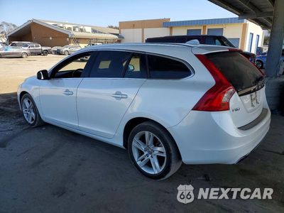 Drugie zdjęcie samochodu z przodu: 2015 VOLVO V60 PREMIER VIN:YV126MEBXF1189195 - miniatura