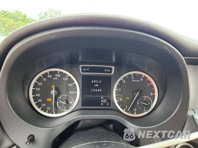 Zdjęcie 9 z 13 samochodu: 2018 INFINITI QX30 LUXURY VIN:SJKCH5CP3JA051237 - miniatura
