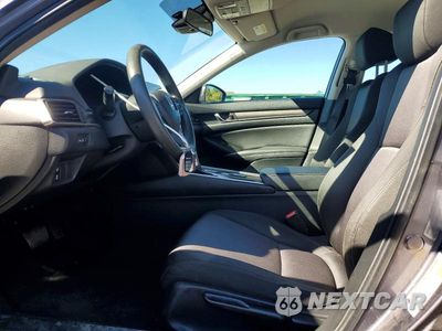 Zdjęcie 7 z 13 samochodu: 2020 HONDA ACCORD LX VIN:1HGCV1F18LA022509 - miniatura