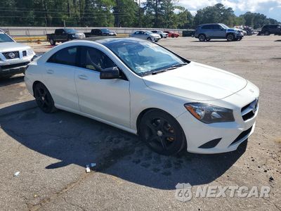 Czwarte zdjęcie samochodu z boku: 2014 MERCEDES-BENZ CLA 250 VIN:WDDSJ4EBXEN035782 - miniatura