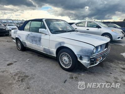 Czwarte zdjęcie samochodu z boku: 1991 BMW 325 IC AUTOMATIC VIN:WBABB2314MEC26344 - miniatura