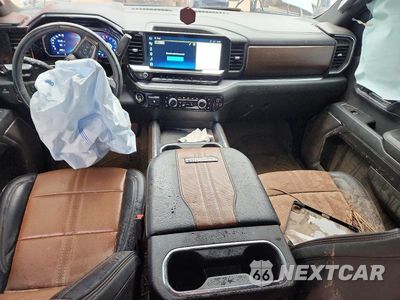 Zdjęcie 8 z 12 samochodu: 2024 CHEVROLET SILVERADO K2500 HIGH COUNTRY VIN:2GC4YREY7R1227751 - miniatura
