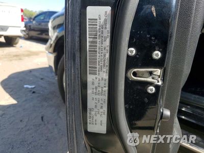 Zdjęcie 12 z 12 samochodu: 2019 RAM 1500 CLASSIC LARAMIE VIN:1C6RR6NM8KS709611 - miniatura