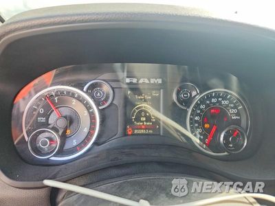 Zdjęcie 9 z 12 samochodu: 2021 RAM 3500 TRADESMAN VIN:3C63R3GL5MG617696 - miniatura