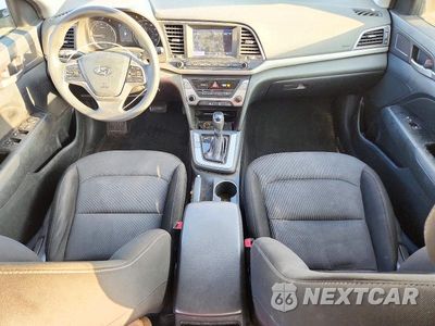 Zdjęcie 8 z 13 samochodu: 2018 HYUNDAI ELANTRA SEL VIN:5NPD84LF9JH319774 - miniatura