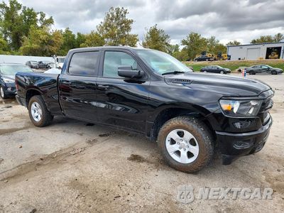 Czwarte zdjęcie samochodu z boku: 2023 RAM 1500 TRADESMAN VIN:1C6SRFNTXPN573433 - miniatura