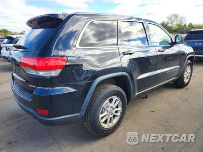 Trzecie zdjęcie samochodu z tyłu: 2018 JEEP GRAND CHEROKEE LAREDO VIN:1C4RJFAG9JC180498 - miniatura