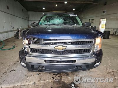 Piąte zdjęcie samochodu w środku: 2011 CHEVROLET SILVERADO K1500 LT VIN:1GCPKSE35BF189977 - miniatura