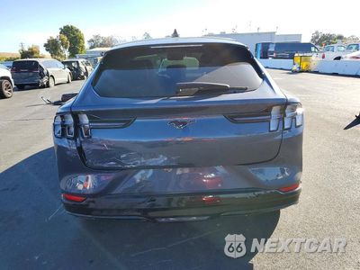 Zdjęcie 6 z 13 samochodu: 2021 FORD MUSTANG MACH-E VIN:3FMTK3R78MMA42505 - miniatura