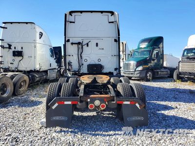 Zdjęcie 6 z 14 samochodu: 2019 FREIGHTLINER CASCADIA 126 SEMI TRUCK VIN:3AKJHHFG9KSKF8690 - miniatura