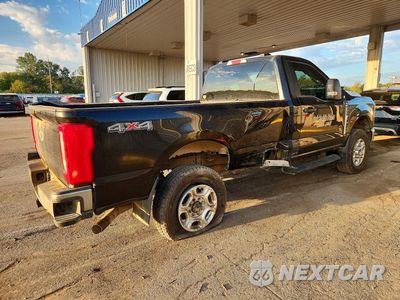 Trzecie zdjęcie samochodu z tyłu: 2026 FORD F350 SUPER DUTY VIN:1FTRF3BA4TED47402 - miniatura