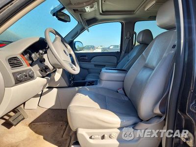 Zdjęcie 7 z 13 samochodu: 2011 GMC YUKON XL K1500 SLT VIN:1GKS2KE35BR319432 - miniatura