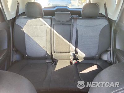 Zdjęcie 10 z 13 samochodu: 2017 KIA SOUL + VIN:KNDJP3A59H7441348 - miniatura