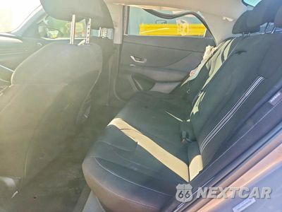 Zdjęcie 10 z 13 samochodu: 2025 HYUNDAI ELANTRA SEL VIN:KMHLS4DG2SU953936 - miniatura