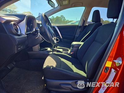 Zdjęcie 7 z 13 samochodu: 2016 TOYOTA RAV4 LE VIN:JTMZFREV4GJ082219 - miniatura