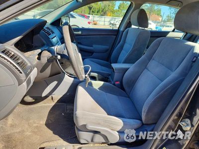 Zdjęcie 7 z 12 samochodu: 2005 HONDA ACCORD LX VIN:1HGCM56455A116600 - miniatura