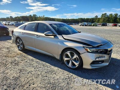 Czwarte zdjęcie samochodu z boku: 2019 HONDA ACCORD TOURING VIN:1HGCV2F93KA030916 - miniatura