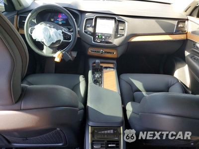 Zdjęcie 8 z 13 samochodu: 2025 VOLVO XC90 PLUS VIN:YV4M12PE9S1294438 - miniatura