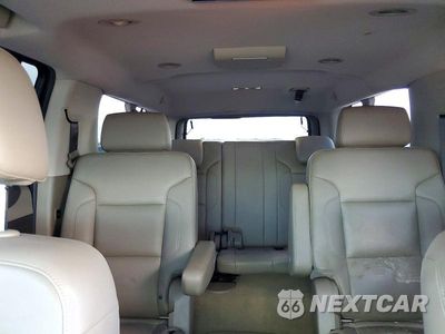 Zdjęcie 10 z 13 samochodu: 2018 CHEVROLET SUBURBAN K1500 LT VIN:1GNSKHKC0JR353545 - miniatura