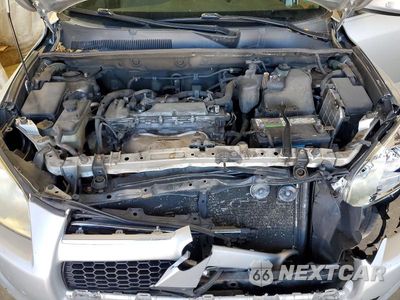 Zdjęcie 12 z 13 samochodu: 2009 TOYOTA RAV4 LIMITED VIN:JTMBF31V795007577 - miniatura