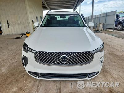 Piąte zdjęcie samochodu w środku: 2025 VOLVO XC90 ULTRA VIN:YV4062PG0S1371134 - miniatura