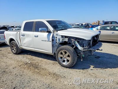 Czwarte zdjęcie samochodu z boku: 2012 DODGE RAM 1500 LARAMIE VIN:1C6RD7NT5CS160639 - miniatura