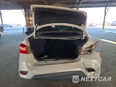 Zdjęcie 6 z 12 samochodu: 2017 NISSAN SENTRA SV VIN:3N1AB7AP3HL642734 - miniatura