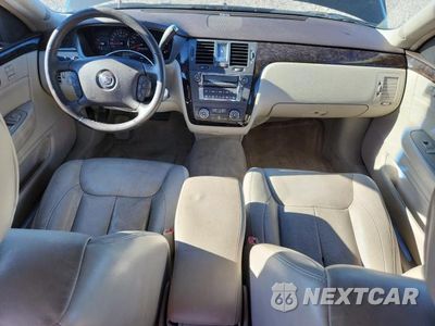 Zdjęcie 8 z 12 samochodu: 2011 CADILLAC DTS VIN:1G6KA5E64BU115571 - miniatura