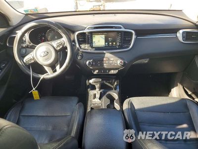 Zdjęcie 8 z 13 samochodu: 2016 KIA SORENTO SX V6 VIN:5XYPKDA50GG078941 - miniatura