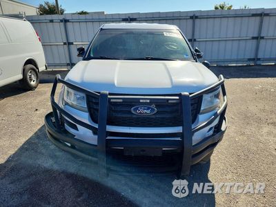 Piąte zdjęcie samochodu w środku: 2018 FORD EXPLORER POLICE INTERCEPTOR VIN:1FM5K8AR1JGB46441 - miniatura