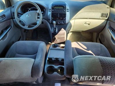 Zdjęcie 8 z 12 samochodu: 2006 TOYOTA SIENNA LE 8 PASSENGER VIN:5TDZA23C76S486480 - miniatura