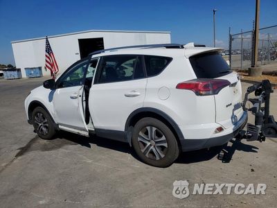 Drugie zdjęcie samochodu z przodu: 2018 TOYOTA RAV4 LE VIN:JTMBFREVXJJ735127 - miniatura