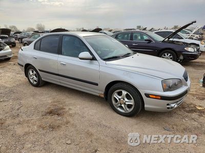 Czwarte zdjęcie samochodu z boku: 2005 HYUNDAI ELANTRA GLS VIN:KMHDN46D25U133407 - miniatura