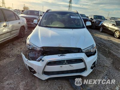 Piąte zdjęcie samochodu w środku: 2015 MITSUBISHI OUTLANDER MAX 650 VIN:4A4AR4AU7FE052961 - miniatura
