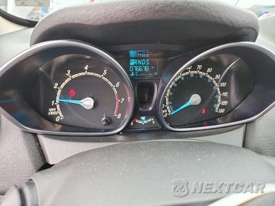 Zdjęcie 9 z 12 samochodu: 2015 FORD FIESTA SE VIN:3FADP4EJ4FM132731 - miniatura
