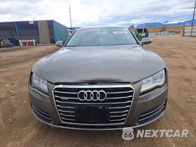 Piąte zdjęcie samochodu w środku: 2013 AUDI A7 PREMIUM PLUS VIN:WAUYGAFC2DN064021 - miniatura