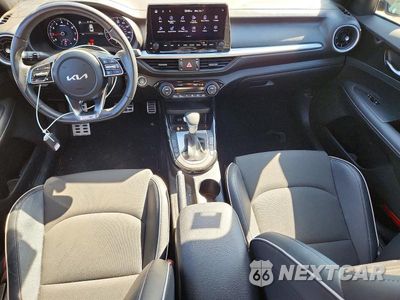 Zdjęcie 8 z 12 samochodu: 2023 KIA FORTE GT LINE VIN:3KPF54AD4PE592881 - miniatura