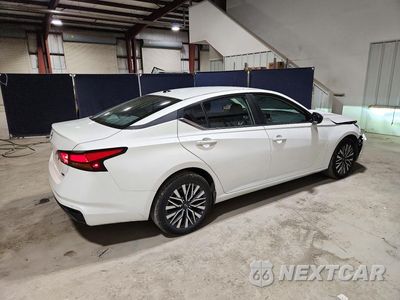 Trzecie zdjęcie samochodu z tyłu: 2026 NISSAN ALTIMA SV VIN:1N4BL4DW2TN305731 - miniatura