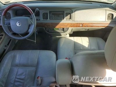 Zdjęcie 8 z 12 samochodu: 2005 MERCURY GRAND MARQUIS LS VIN:2MEHM75WX5X620519 - miniatura
