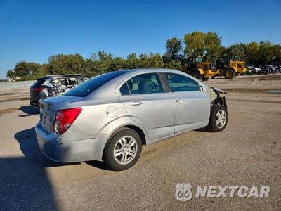 Trzecie zdjęcie samochodu z tyłu: 2015 CHEVROLET SONIC LT VIN:1G1JC5SH5F4164284 - miniatura