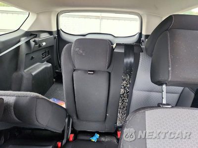 Zdjęcie 10 z 13 samochodu: 2017 FORD ESCAPE SE VIN:1FMCU9GD2HUC41380 - miniatura