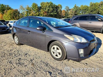 Czwarte zdjęcie samochodu z boku: 2011 TOYOTA PRIUS THREE VIN:JTDKN3DU3B5331542 - miniatura