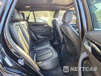 Zdjęcie 10 z 12 samochodu: 2017 BMW X1 XDRIVE28I VIN:WBXHT3C34H5F81492 - miniatura
