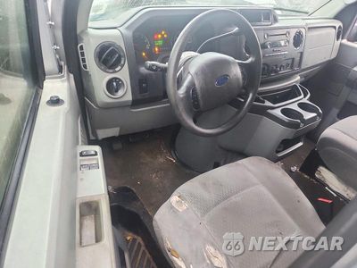 Zdjęcie 8 z 13 samochodu: 2011 FORD ECONOLINE E350 SUPER DUTY WAGON VIN:1FBNE3BL6BDA30653 - miniatura