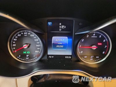 Zdjęcie 9 z 12 samochodu: 2015 MERCEDES-BENZ C 300 VIN:55SWF4JB1FU076951 - miniatura