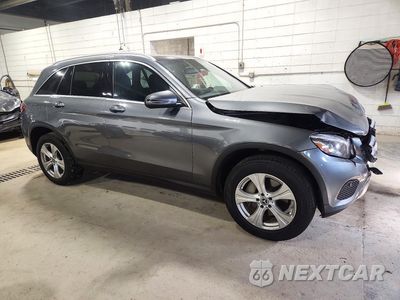 Czwarte zdjęcie samochodu z boku: 2018 MERCEDES-BENZ GLC 300 4MATIC VIN:WDC0G4KB5JV016825 - miniatura