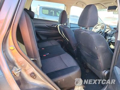 Zdjęcie 11 z 13 samochodu: 2018 NISSAN ROGUE SV VIN:KNMAT2MV1JP560969 - miniatura