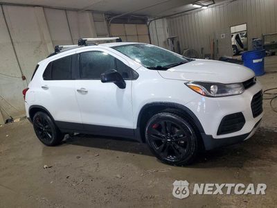Czwarte zdjęcie samochodu z boku: 2018 CHEVROLET TRAX 1LT VIN:3GNCJPSB2JL208295 - miniatura